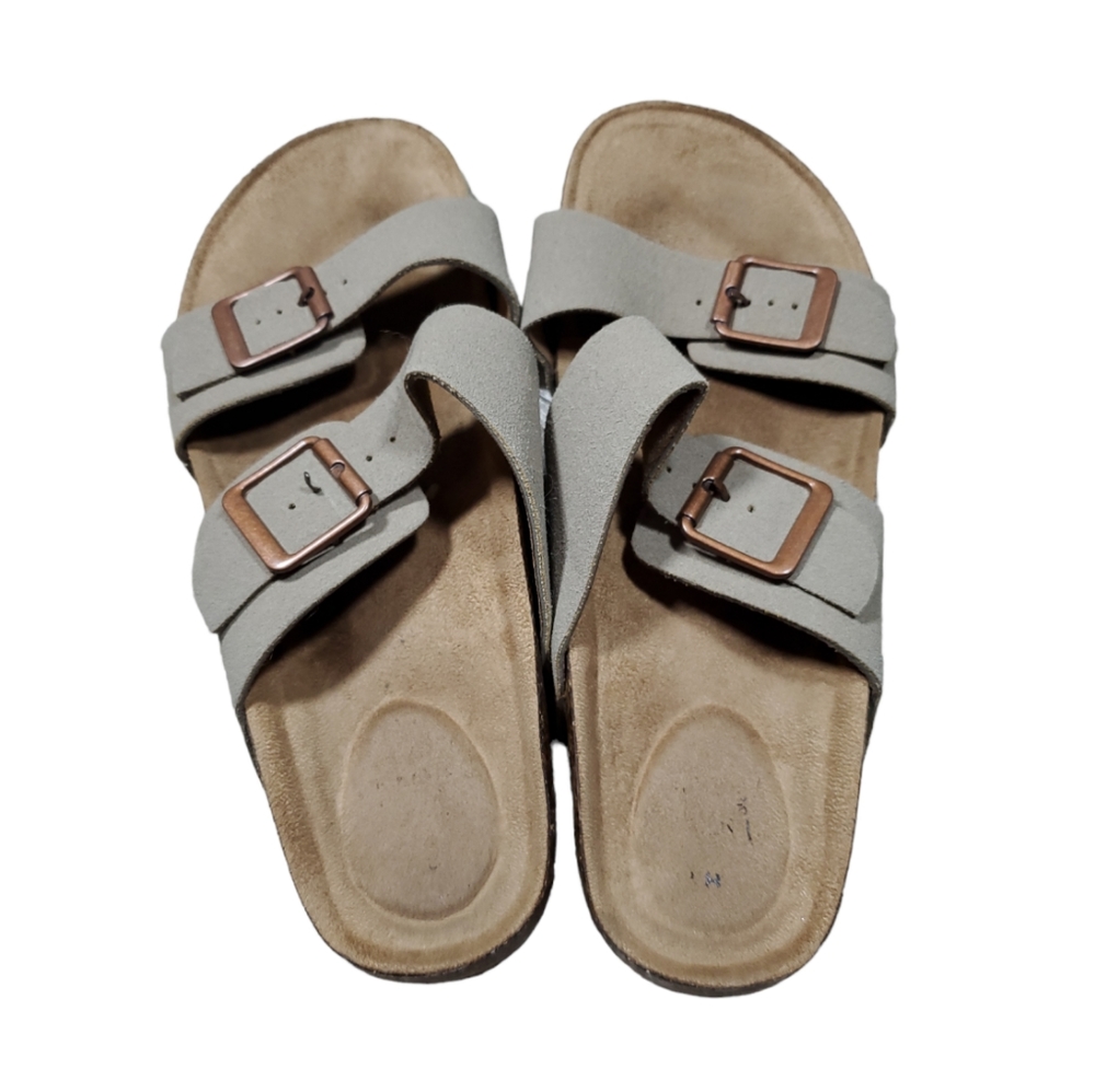 Sandals - Picture 2 of 5